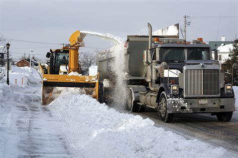 The city, by the lake, starts at an elevation of 500 feet, but within a mile of the lake the. Downtown Duluth Snow Removal Continues This Week