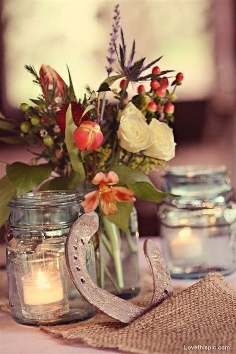 Gardenias have no stem, so one looks beautiful floating in a bowl of water with. 30 Styling Horseshoe Ideas For A Rustic Farm Wedding ...