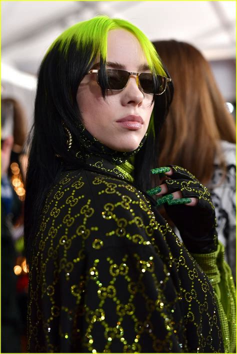 Billie Eilish Goes Green In Gucci For Grammys 2020 Photo 4423214