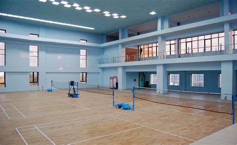 The standard setting for a court is to be marked for both singles and doubles matches. 30 Days Badminton Coaching In Bangalore