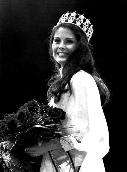 Miss Minnesota Barbara Peterson Crowned Miss Usa 1976 She Daftsex Hd