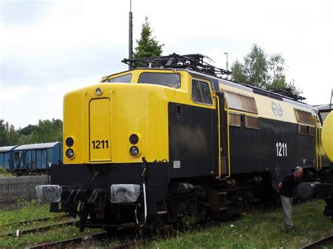 Jump to navigation jump to search. E-Lok Serie 1200 der Nederlandse Spoorwegen /NS/ (MÄRKLIN ...