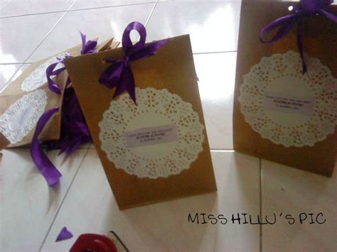 Zaty's cookies try buat doorgift kahwin last minit. Angel in mY hEart...: jom DIY doorgift!
