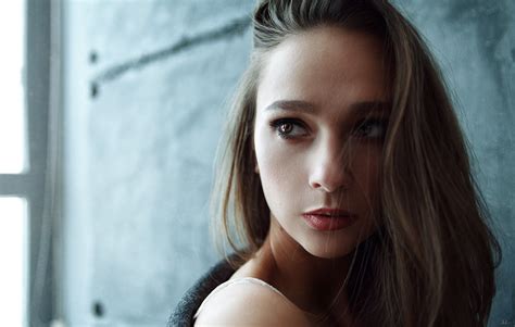 Kirill Averyanov Women Model Auburn Hair Brown Eyes Face Simple
