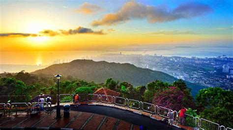 You will not regret visiting this place if you go to this part of the country. Penang Hill Cable Car Ticket Price for 2017 & Location Info