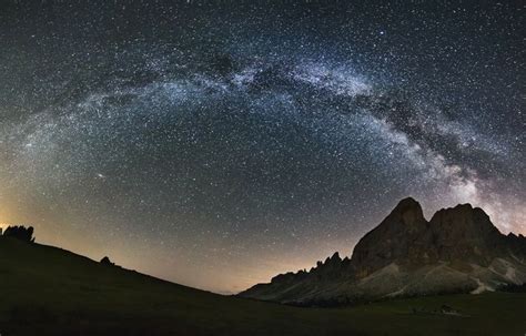 The Milky Way Over The Dolomites In Italy Milky Way Natural