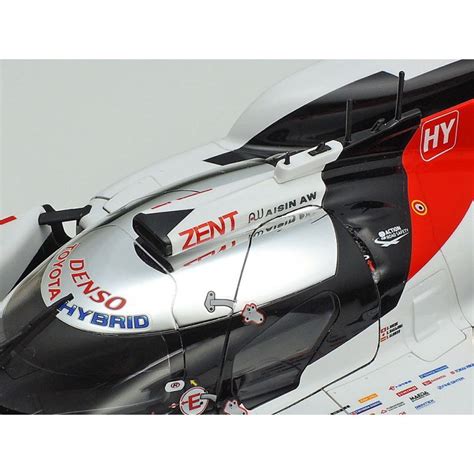 That's why we compete and support in major automobile races around the world: Toyota Gazoo Racing TS050 Hybrid - Escala 1:24