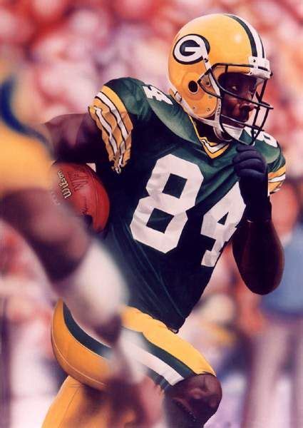 He attended the university of south carolina, and played from 1988 to 1994 with the green bay packers. Sterling Sharpe was a Pro Bowl wide receiver for the Packers in the late 1980s and early ...