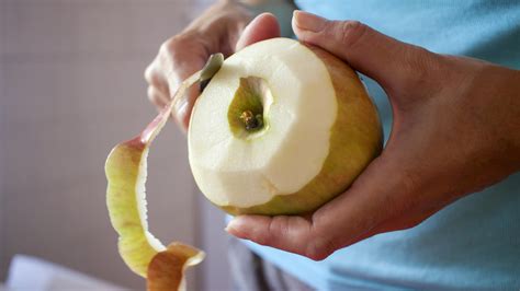 15 Ways To Use Up Apple Peelings Tasting Table Flame Burger