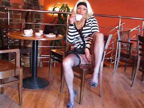 Nasty Blonde Wifey Flashes Her Upskirt With No Undies At Coffee Shop Video