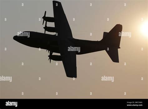 C130 Silhouette Stock Photo Alamy