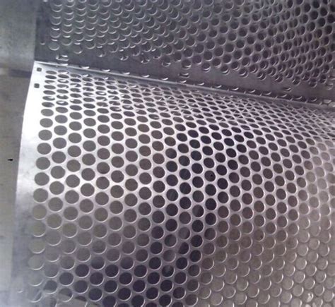 China 1mm Hole Galvanized Aluminum Perforated Metal Mesh Plates