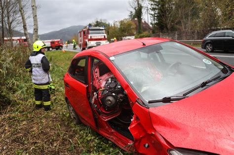 8.000 Helfer im Einsatz gegen Sturm und Orkan - ooe.ORF.at
