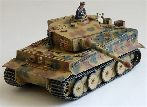 Tiger I German Tank Mid Production Tamiya 35194 — Каропкару