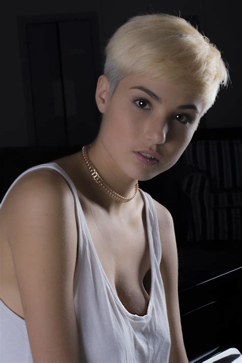 Born january 3, 1996, georgia soleri is an italian model. Giorgia | Giorgia Soleri @spazio TIburno | elparison | Flickr