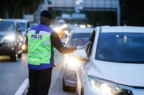 As malaysians persevere through the pandemic, prime minister muhyiddin yassin will be implementing mco, cmco and rmco in selected states in malaysia. MCO 3.0: No cap on vehicle passengers or travel distance ...