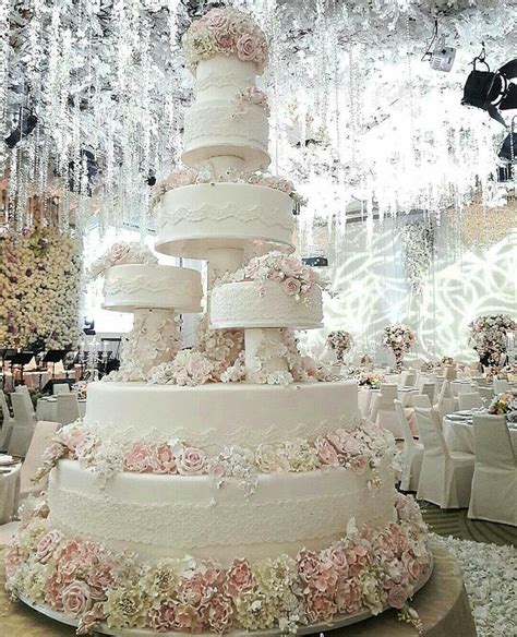 47 Best Big Wedding Cakes Images On Pinterest Big Wedding Cakes