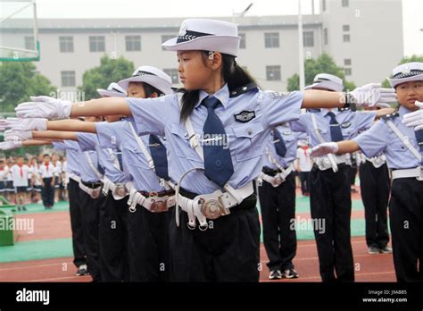 Hangzhou China 1st June 2017 Girls Wearing Traffic Police Uniform
