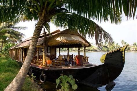 38 Best Romantic Honeymoon Places In South India To Visit