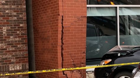 Car Hits Wall In Downtown Charlottetown Cbc News
