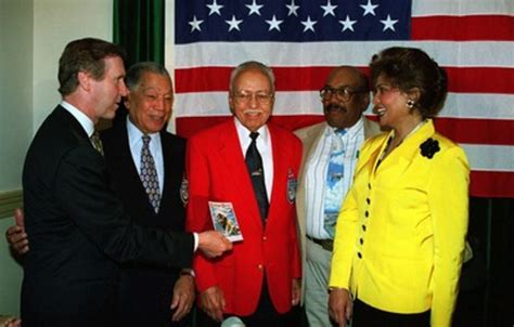 Secretary Cohen Shows His Wife Janet A Memento Presented To Him By The Tuskeegee Airmen