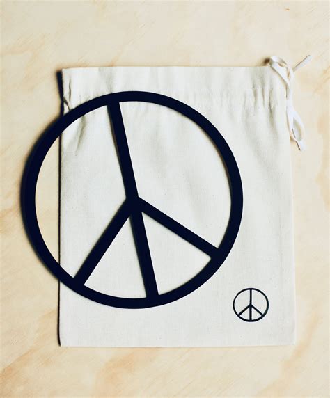 Peace Sign Wall Decor In 2020 Wall Signs Custom Cake Toppers Decor