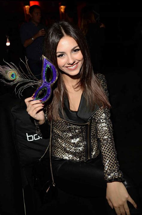 Victoria Justice At Beyonce Concert At Staples Center Los Angeles