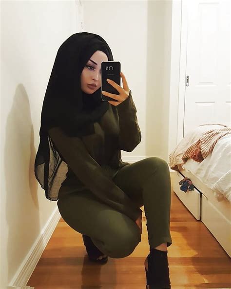 Arab Hijab Big Booty Babe Muslim Chick 3554