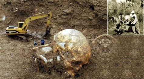 Giant Skeletons Of Enormous Size Discovered In New Mexico New York