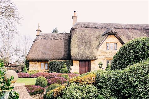 Thatched Roof Thatched Roof Cottage English Countryside Cottage