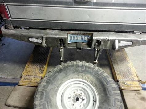 In part 1, i will show you how to reinforce the top of the bumper, weld the hinge, swing arm, and upright. DIY 4x :: Tubes & Bumpers :: Gauntlet Rear Bumper with Swing Down Tire Carrier