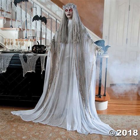 20 Cloaked Ghosts Halloween Yard Decoration