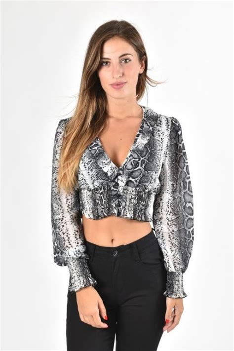 Top Corto Manga Larga Con Volantes Animal Print — Tienda Azulik