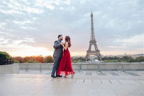 Paris Sunrise Couple Elopement At Trocadero Square With Eiffel Tower