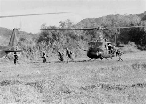 U S Army 1 7th Cavalry LZ X Ray Battle Of Ia Drang 5 X 7 Vietnam War