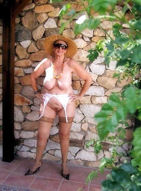 Older Lady Pussy Posing Nude OlderWomenNaked Com