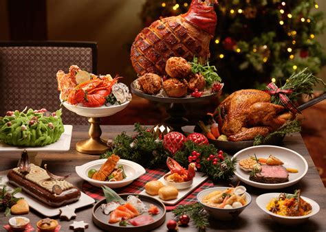 Nothing says traditional christmas dinner like a flaming christmas pudding! Traditional English Christmas Dinner Menu / 93 Easy ...