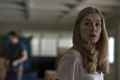 Acclaimed Film And Stage Actress Rosamund Pike Brings In Unforgettable