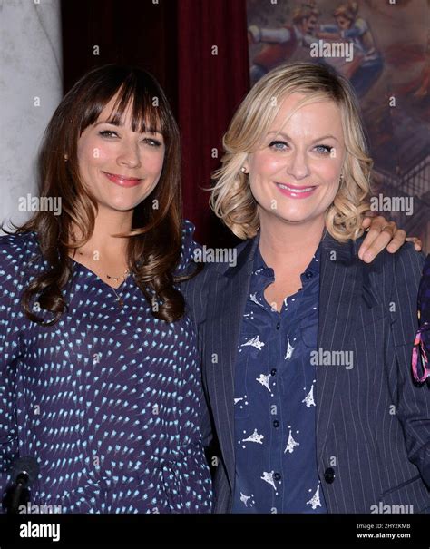 Rashida Jones And Amy Poehler At The Parks And Recreation 100th Episode