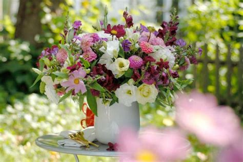 See more ideas about virágok, rózsa, virágos asztaldíszek. Beszéljenek helyettünk a virágok! | Életmód 50