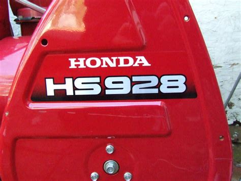 A Review Of The Honda Hs928 Track Drive Snow Blower Axleaddict