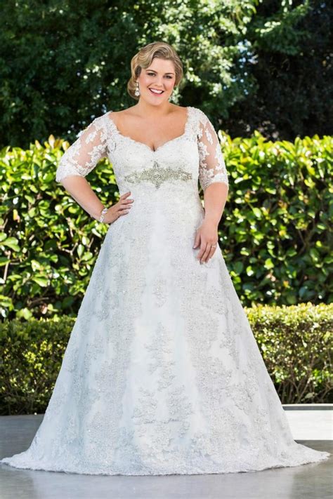 Used wedding dresses are a growing phenomenon for which we have, in large part, the recession to thank. Modest Plus Size Lace 2016 Wedding Dresses Half Sleeve ...