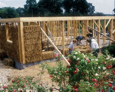 Building With Straw Bales Build It