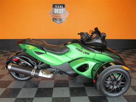 It's a good fit for people that want a motorcycle experience but are afraid or not capable of balancing a two wheeler at a full stop. 2012 Can Am Spyder | American Motorcycle Trading Company ...