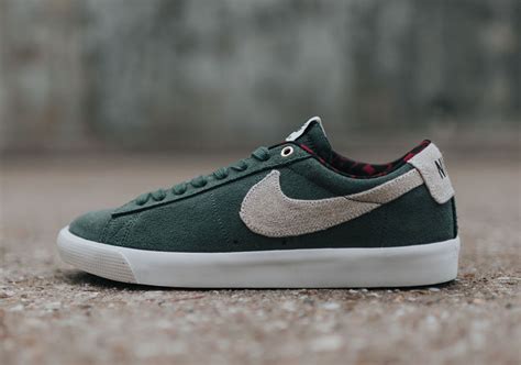 Easy and free returns, secure payment and delivery of your purchases in 48 hours. Nike SB Blazer Low GT "Gorge Green" - SneakerNews.com