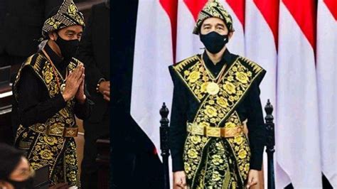 Lelakinya memakai selimut tenun ikat dan baju dojo. Gagah, Inilah Arti Presiden Jokowi Pakai Baju Adat Sabu ...