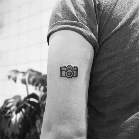 Discover 76 Camera Tattoo Simple Latest Incdgdbentre