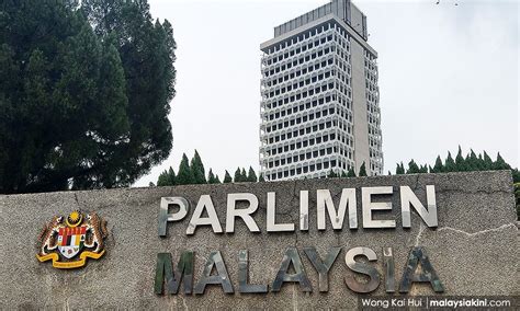 Perkhidmatan (sst) yang ada kini dan boleh membantu malaysia menjadi negara maju tahun 2020. Hukuman Berat menanti pelari Cukai SST | Berita Terbaru ...