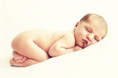 book de fotos a bebé de 19 días paula peralta fotografía
