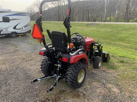 Yanmar Sa221 Tractor With Loader And Bucket 21 Hp 10 Year
